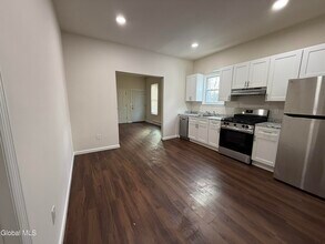 10 Orange St in Amsterdam, NY - Building Photo - Building Photo