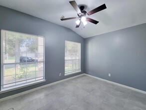 1206 Hemple Dr in Rosenberg, TX - Foto de edificio - Building Photo