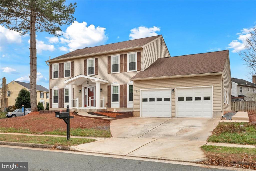 12451 Plowman Ct in Herndon, VA - Building Photo
