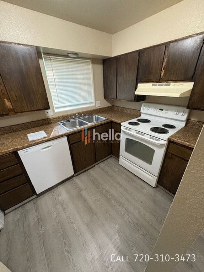 property at 4740 Scenic Cir