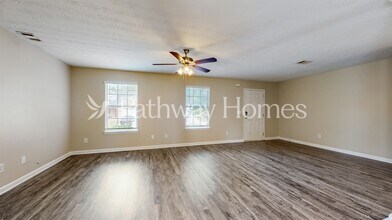 808 Winsap Dr in Stockbridge, GA - Foto de edificio - Building Photo