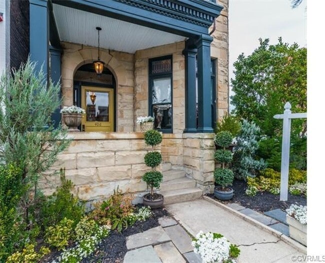 property at 406 N Allen Ave