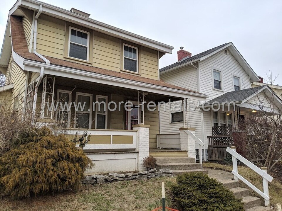 288 E Morrill Ave in Columbus, OH - Building Photo