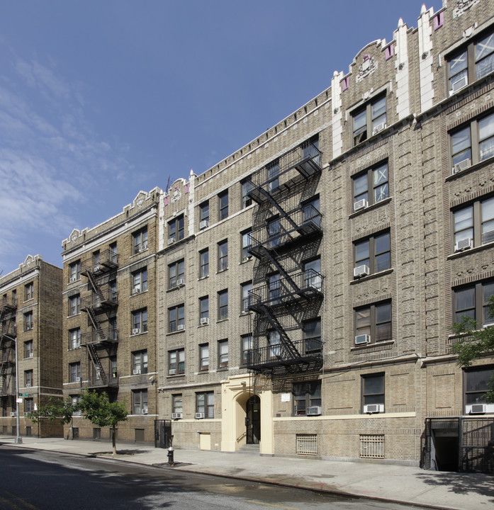 362 Wadsworth Ave in New York, NY - Building Photo