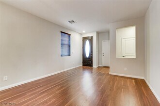 6584 Holly River St in Las Vegas, NV - Building Photo - Building Photo