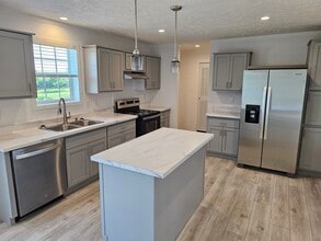 719 Long Branch Rd in Grover, NC - Building Photo - Building Photo