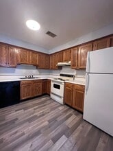 1200 Preston St in Opelika, AL - Building Photo - Building Photo