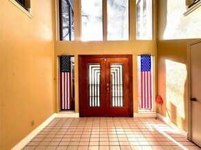 2002 Tucumcari Dr in Houston, TX - Building Photo - Building Photo