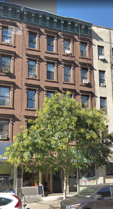 1567 York Ave in New York, NY - Building Photo