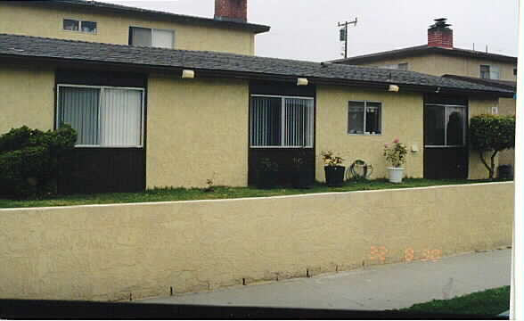 401 Campbell Way in Oxnard, CA - Foto de edificio - Building Photo