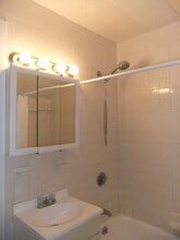 7 Fairfax Rd in Milton, MA - Building Photo - Building Photo