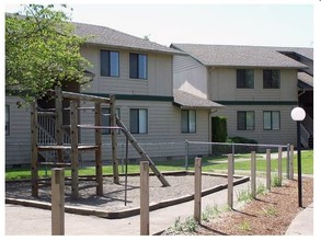 Glenn Haven Park in McMinnville, OR - Building Photo - Building Photo