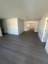 3860 NW 208th St in Miami Gardens, FL - Building Photo - Building Photo