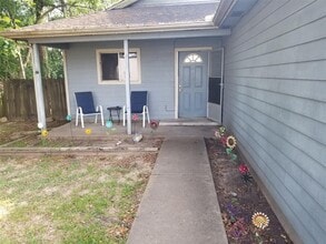 4508 15th St in Bacliff, TX - Foto de edificio - Building Photo