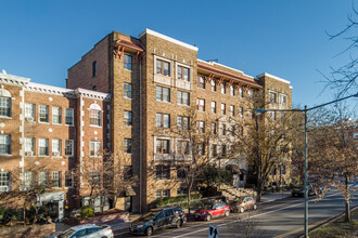 2707 Adams Mill Rd NW in Washington, DC - Building Photo - Primary Photo