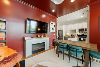 1243 W Madison St in Chicago, IL - Building Photo - Building Photo