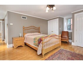 1A Joy St, Unit 2 in Boston, MA - Building Photo - Building Photo