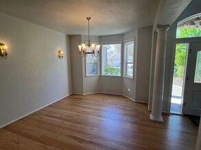 1770 River Pointe Loop in Eugene, OR - Building Photo - Building Photo