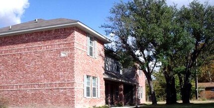 311 Creek St, Unit #B in Copperas Cove, TX - Building Photo - Building Photo