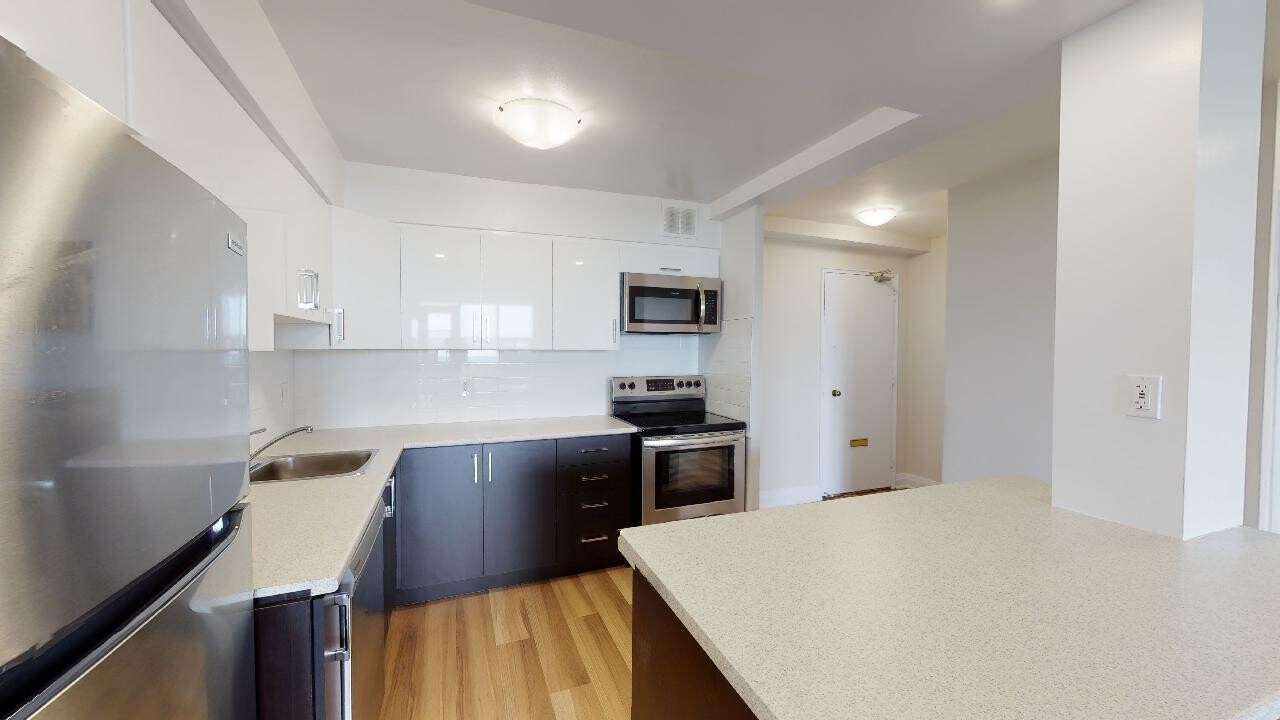 158 Ontario in St Catharines, ON - Building Photo