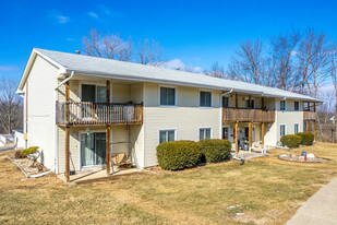 630 N 9th St in Carlisle, IA - Building Photo