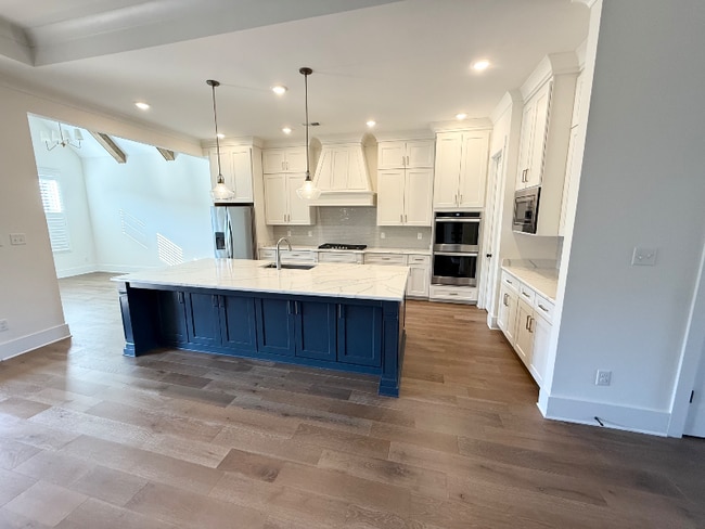 property at 1421 Peyton Run Lp S