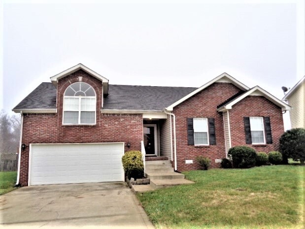 2763 Ridgepole Dr in Clarksville, TN - Building Photo