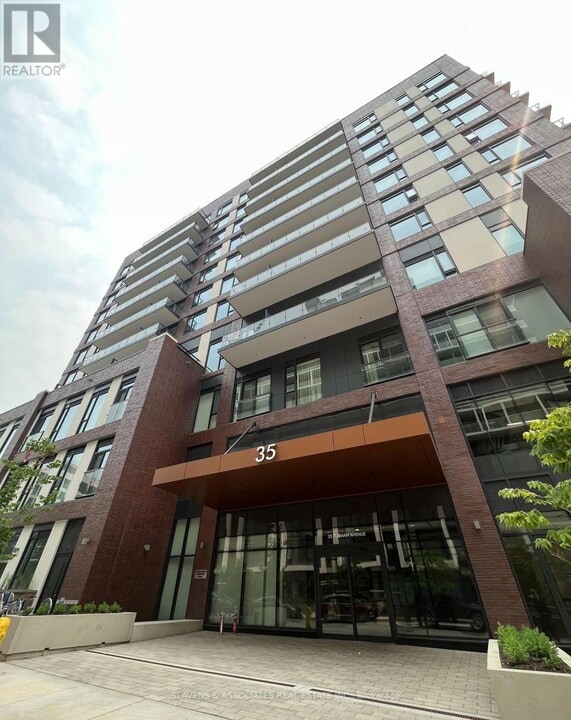 35-935 Tubman Ave in Toronto, ON - Building Photo