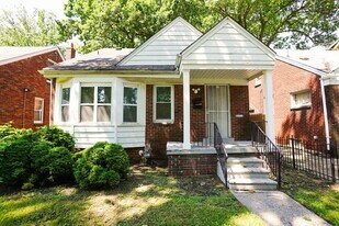 Fully Renovated 3-Bedroom Home – Move-In R in Detroit, MI - Building Photo