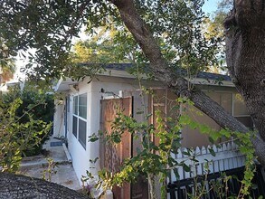 4713 W El Prado Blvd in Tampa, FL - Building Photo - Building Photo