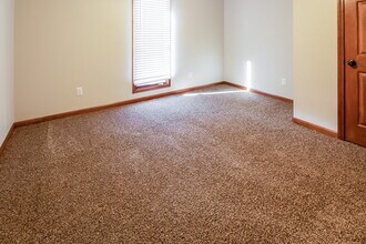 7182 Golden Oaks Loop E in Southaven, MS - Building Photo - Building Photo