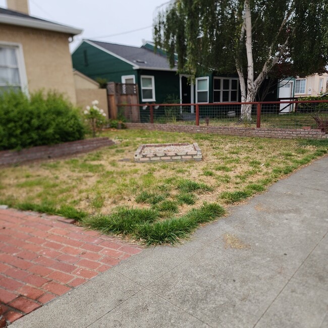 property at 3527 Suter St