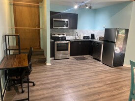 3848 Floyd Rd in Tampa, FL - Building Photo