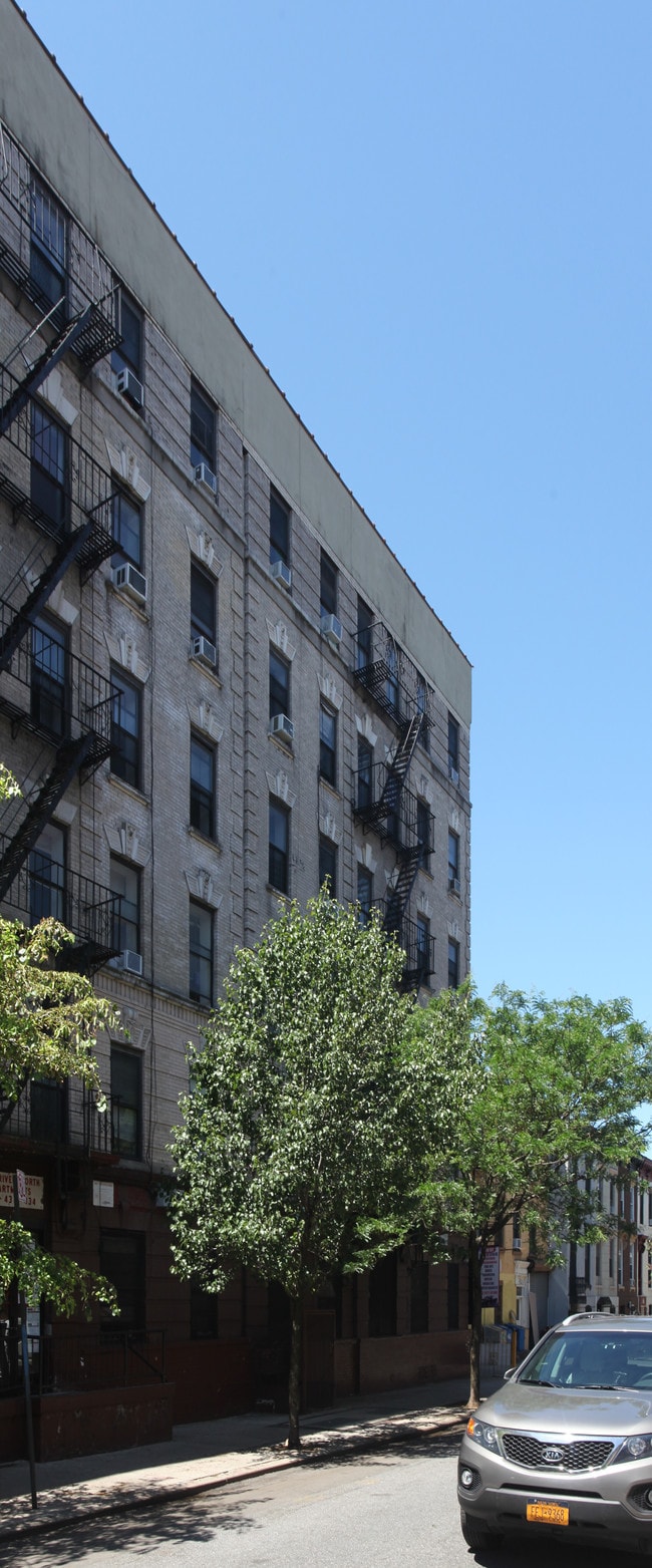 434 East 118th Street in New York, NY - Building Photo - Building Photo