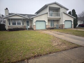 2528 Austin Dr in Springfield, IL - Building Photo - Building Photo