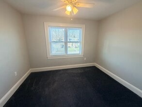 1924 Commonwealth Ave, Unit 2nd Fl in Merrick, NY - Building Photo - Building Photo