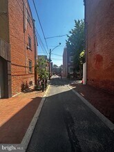 810 S Howard St in Philadelphia, PA - Building Photo - Building Photo