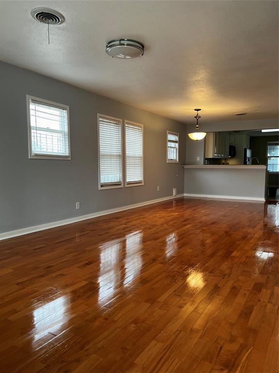 1105 Elliston St photo'