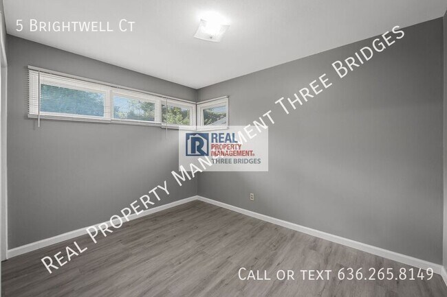 5 Brightwell Ct in Florissant, MO - Building Photo - Building Photo