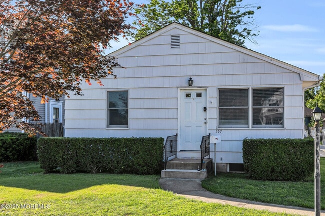 157 Rumson Rd in Little Silver, NJ - Building Photo - Building Photo