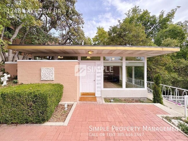 property at 1248 Lakeview Dr
