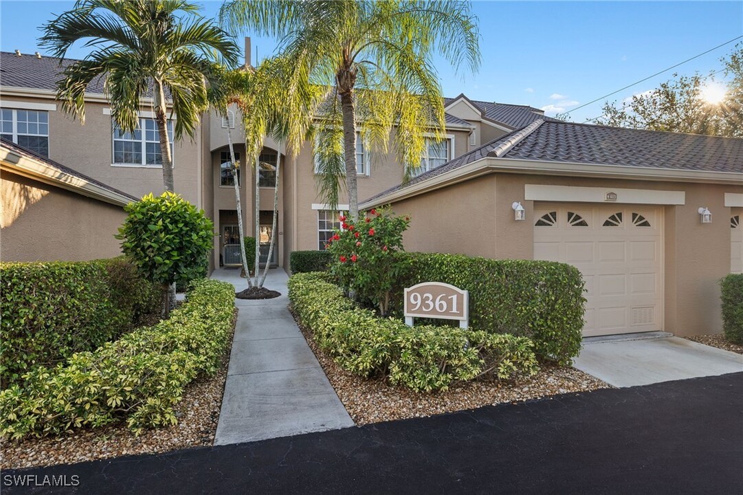 9361 Alamander Ct in Ft. Myers, FL - Building Photo