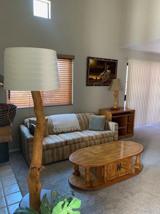 1964 Las Palmas Ln in Laughlin, NV - Building Photo