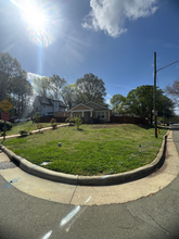 1400 Meadow Ln in Charlotte, NC - Building Photo - Building Photo