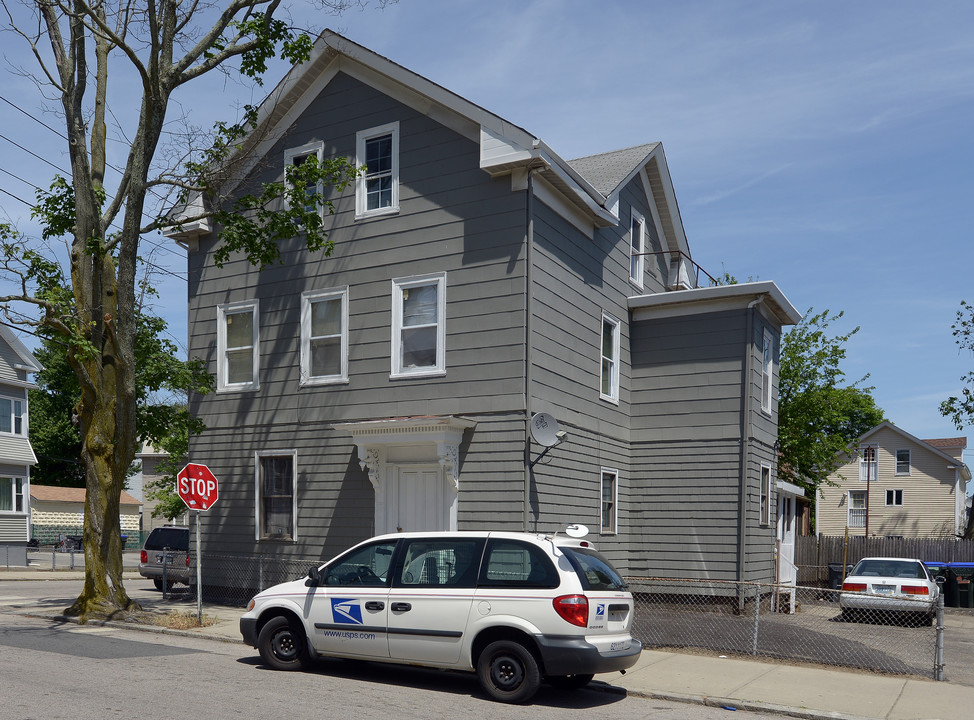 145 Julian St in Providence, RI - Foto de edificio