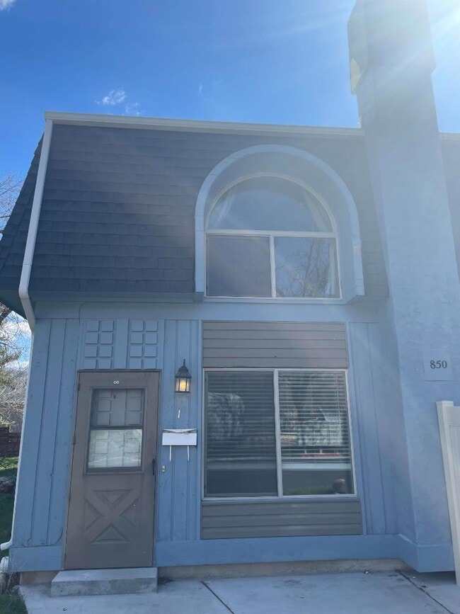 850 E 275 N in Logan, UT - Building Photo - Building Photo