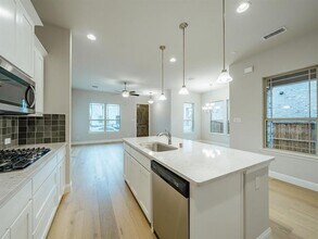 7613 Regal Ln in North Richland Hills, TX - Building Photo - Building Photo