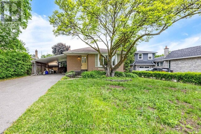 property at 10 Holman Crescent