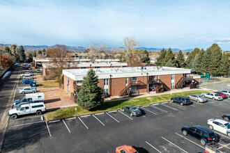 Bear Valley Club Condos in Denver, CO - Building Photo - Building Photo