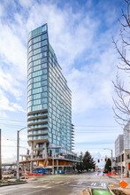 Yesler Towers in Seattle, WA - Foto de edificio - Building Photo